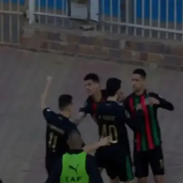 بعد غياب 41 عاماً.. الجيش الملكي يبلغ نهائي دوري أبطال أفريقيا رغم الخسارة من بركان